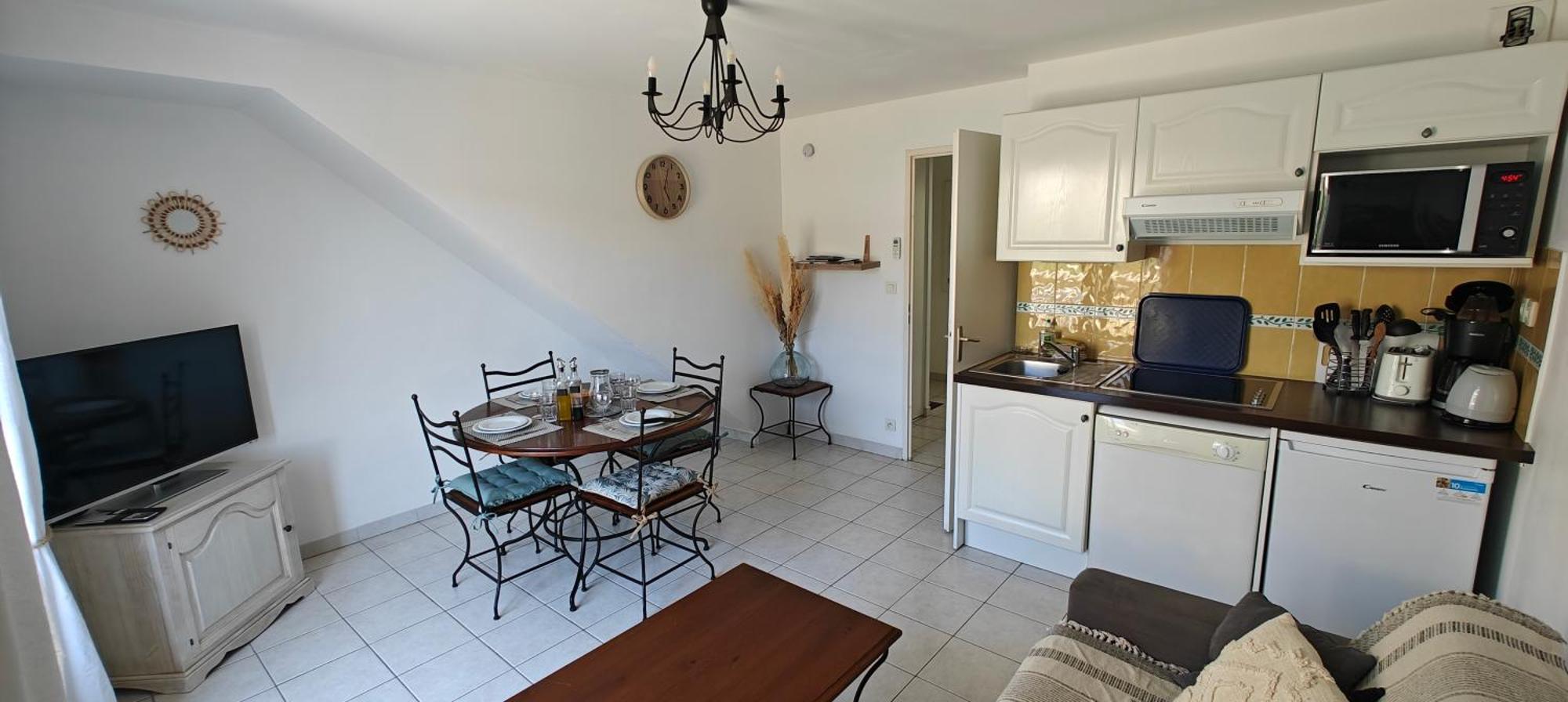 Lou Olivie, Appartement Climatise Avec Piscine Aux Pieds Alpilles Paradou Exterior photo